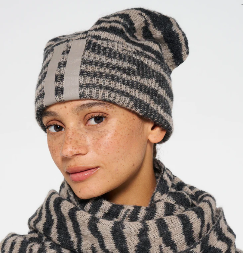 Knitted Beanie Zebra warm Taupe 10DAYS