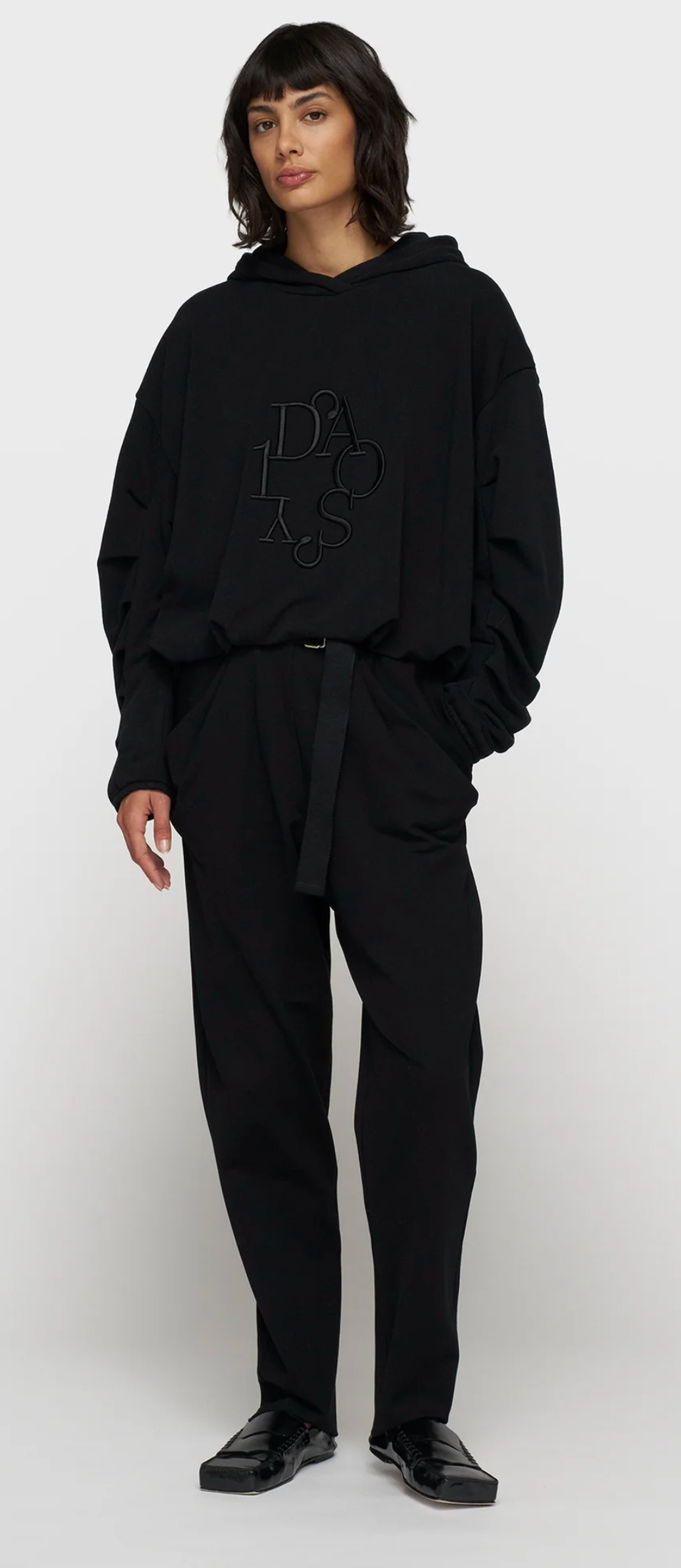 Pleated Balloon Hoodie black  - 10DAYS