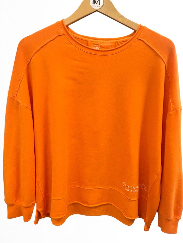 SWEATSHIRT NALA ORANGE  - MY WHITE TEE