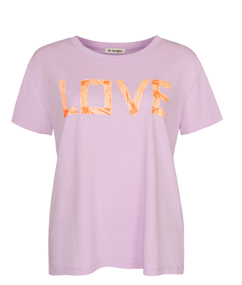 T-Shirt LOVE in soft lilac- Liv Bergen