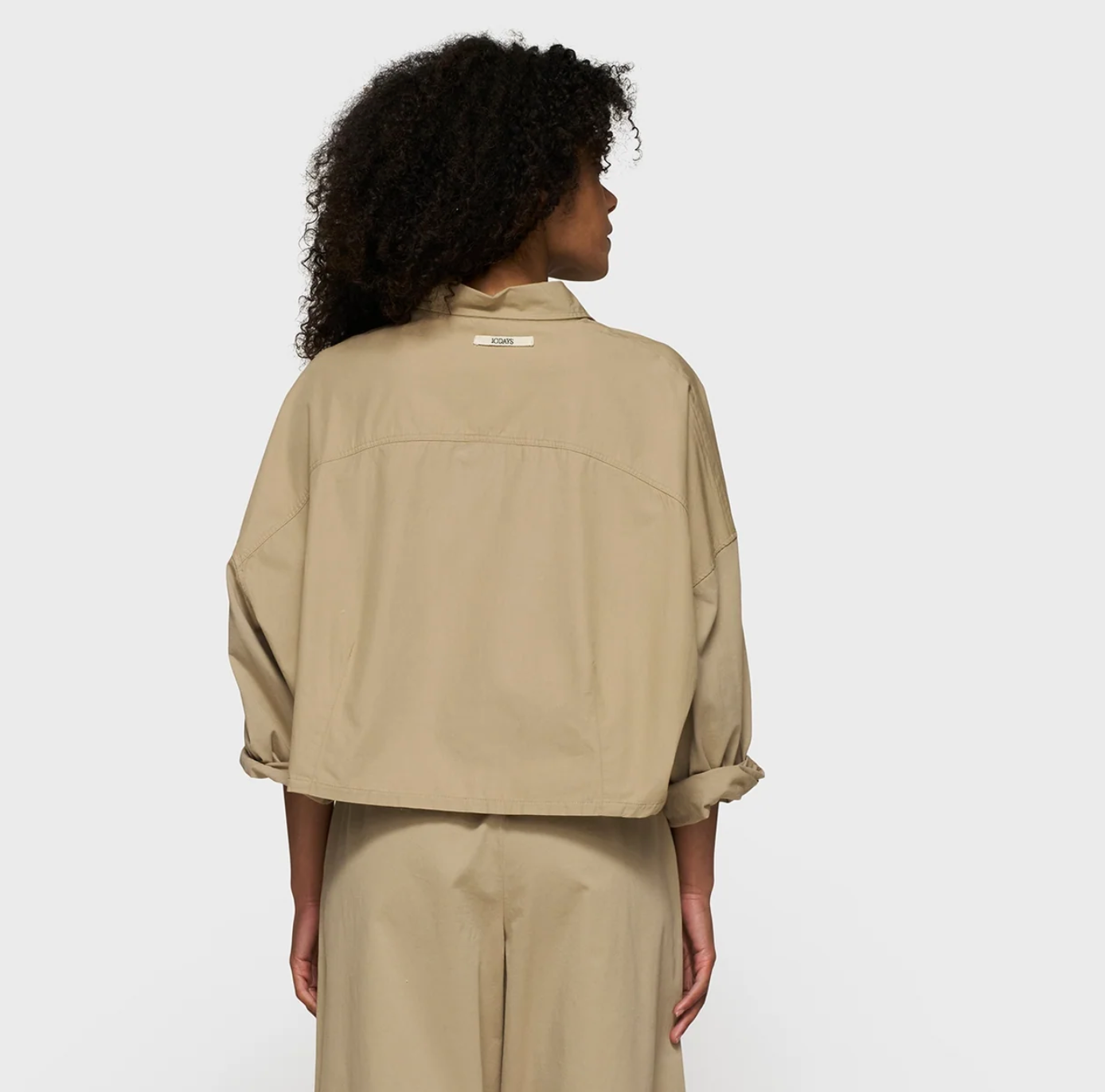 Oversized Cropped Shirt in ecru/weiß- 10 Days