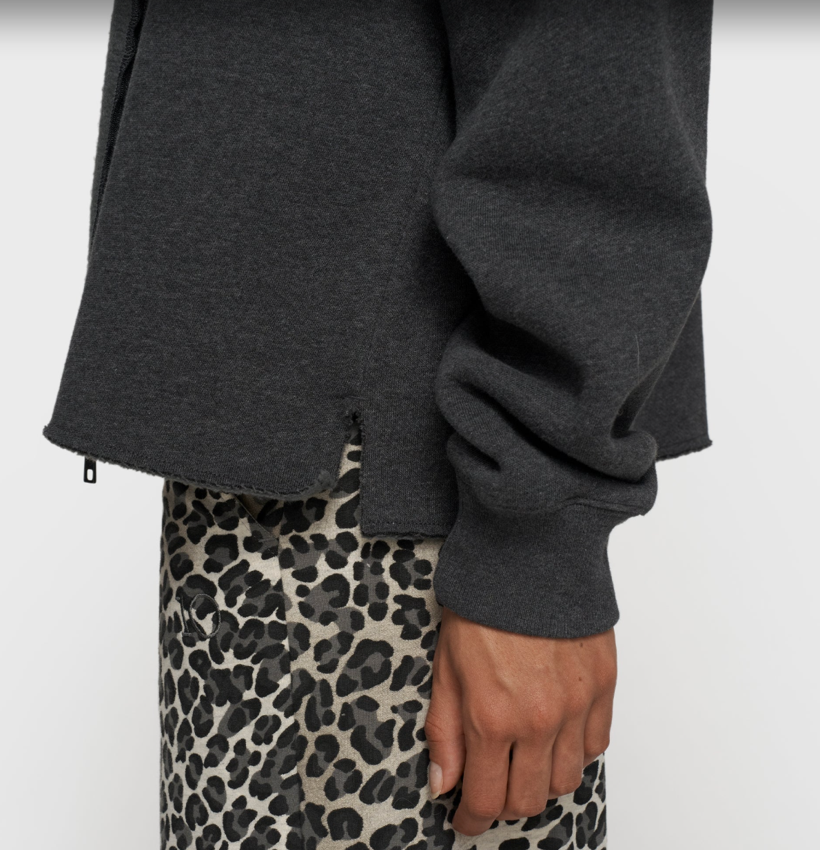 STATEMENT ZIP HOODIE - 10DAYS