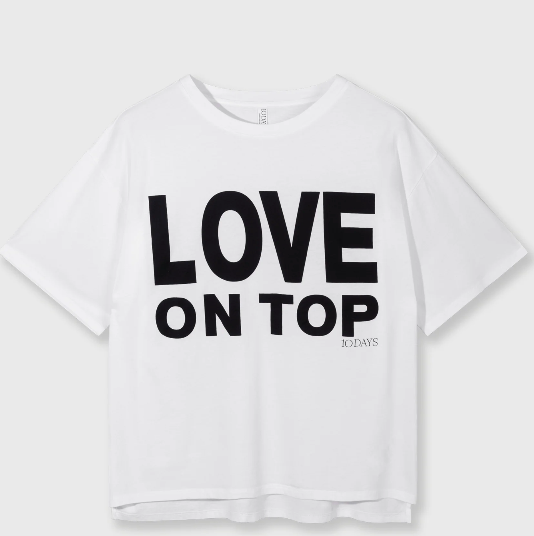 love tee  - 10DAYS