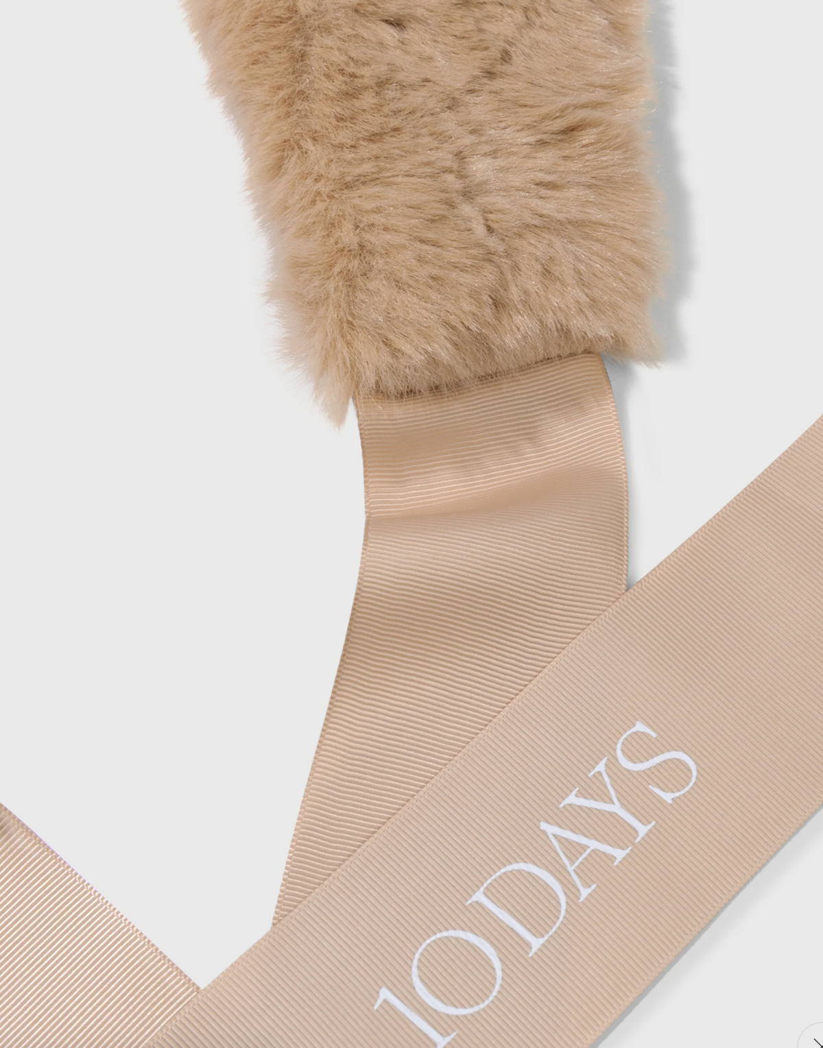 Fluffy Scarf    - 10Days Amsterdam