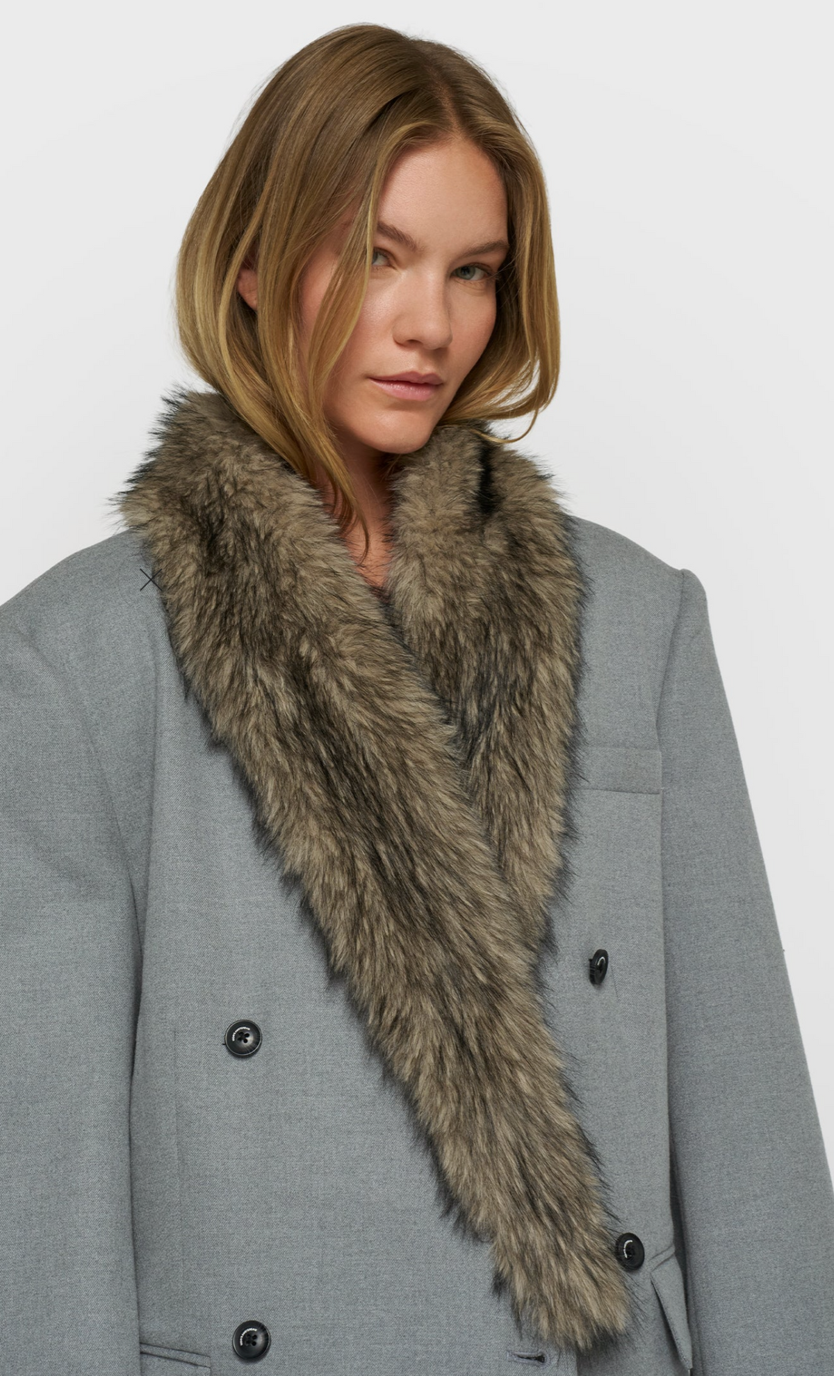 Two tone fluffy scarf    - 10Days Amsterdam
