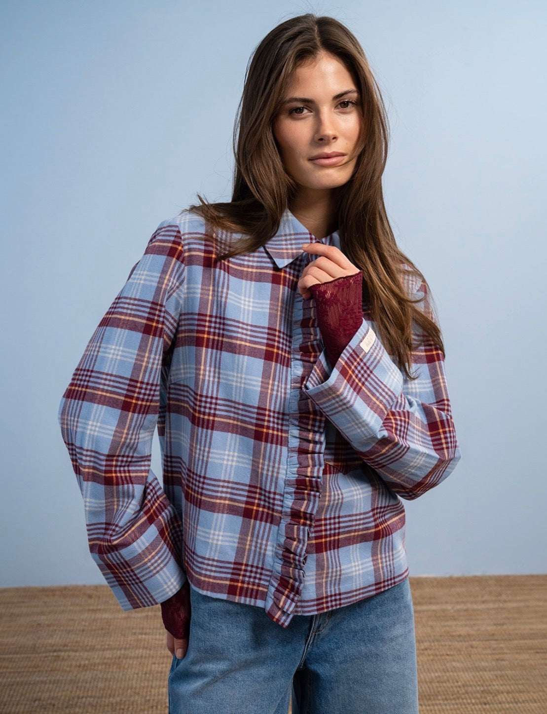 Karobluse Volants  -  The Shirt Project